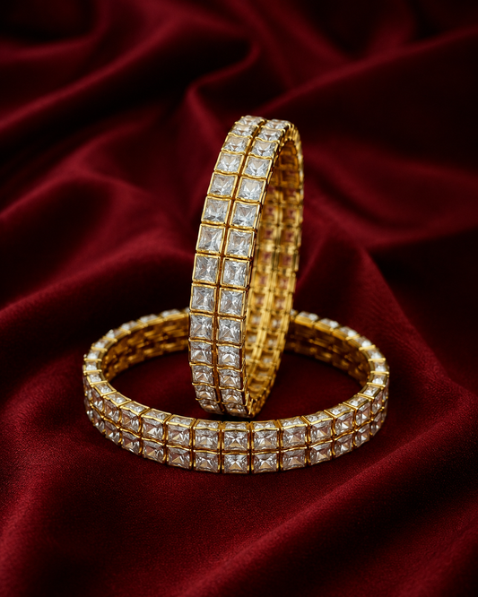 The Classic Timeless Polki Halo Polki Bangle